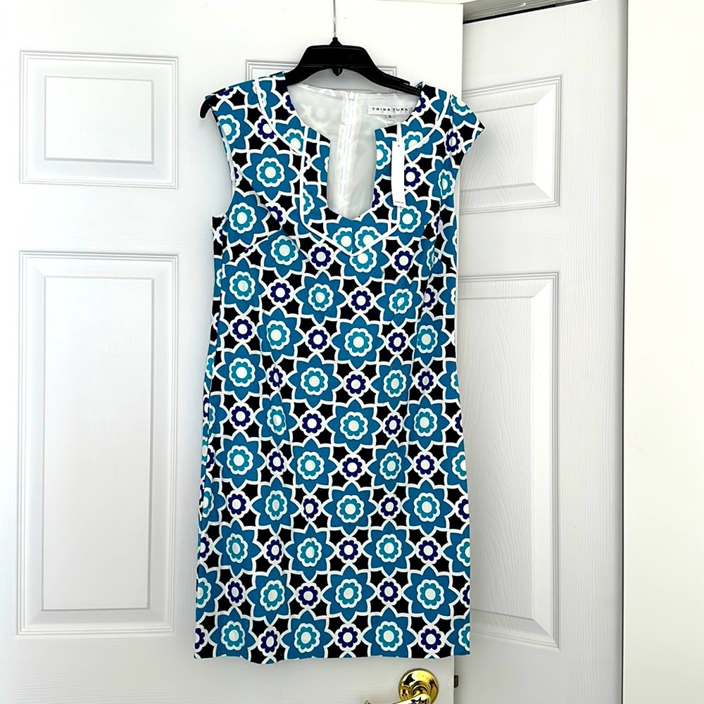 NWT Trina Turk abstract blue printed shift dress size 4